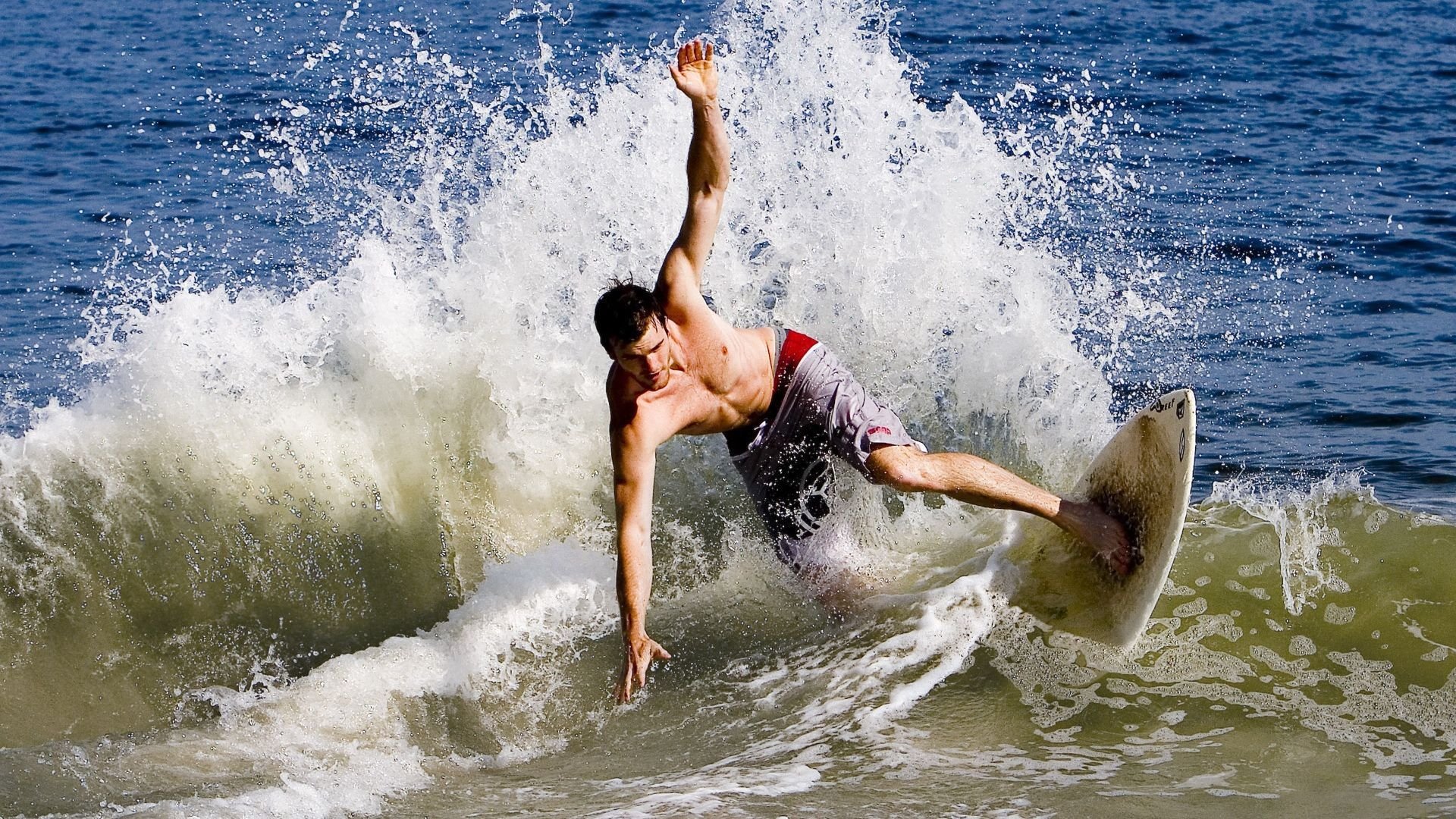 高校体育选项课课程设置现状与发展对策，高校体育课程建设